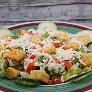 Catering Size Garden Salad (Feeds 10)