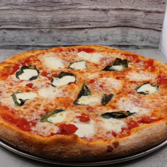 Margherita Pizza.